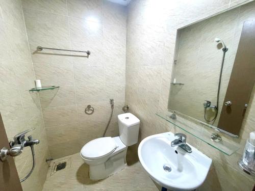 Two-Bedroom Apartment with Ocean View image 1