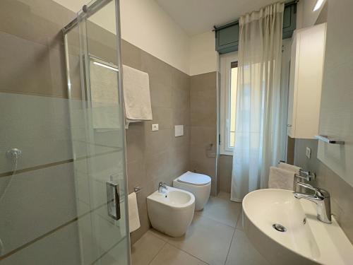 One-Bedroom Apartment image 10