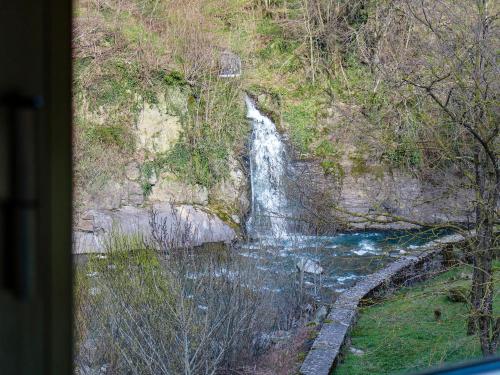 RIVER HOUSE IN THE MOUNTAINS - with Wi-Fi gîte à louer Serralta