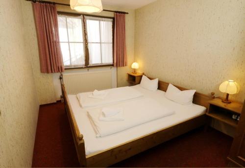 Apartment 11 - Ferienresidenz Roseneck, 2 Schlafzimmer, mit Schwimmbad in Todtnauberg bei Feldberg, Todtnauberg (fotografie 4)