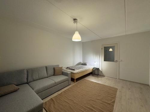 Kotimaailma - Kaksio keskustassa in คอกโกลา