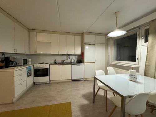 Kotimaailma - Kaksio keskustassa in คอกโกลา