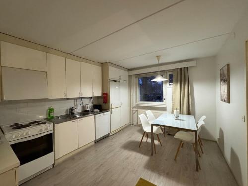 Kotimaailma - Kaksio keskustassa in คอกโกลา