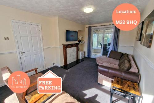 3 Bed Wythenshawe Home Free Parking gîte à louer Baguley