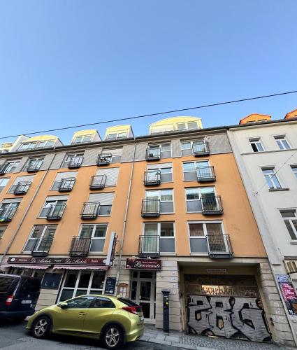 Queen Loui: Comfy Apartment mit Tiefgarage, Dresda (foto 3)