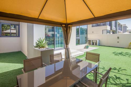 Elegant 4 bedrooms plus maid Villa in the Heart of Dubai Hills - image 8
