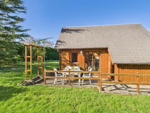 Chalet 2 adultes 2 enfants - jardin et terrasse in 普里安