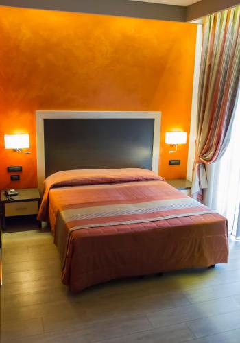Hotel Continental - image 7