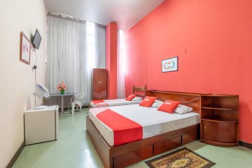 1 double bed, 1 twin bed