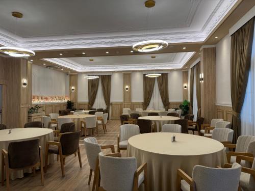 Ēdiens un dzērieni, Hotel Colis in Kamëz