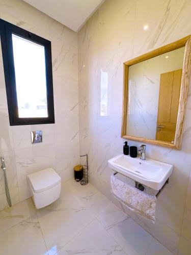 villa Elyssa! Modern Comfort & Pool & Hammam