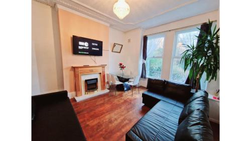 Upscale Executive Home Great Location, Liverpool (fotografie 9)
