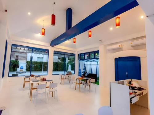 مطعم, Collection O To The Sea Resort Thailand in نا جومتيين