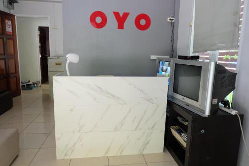 OYO 75429 '101 Place Navanakorm' - 로비