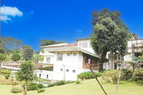 Entrance, Villa Bunga-Bunga near Mount Gede Pangrango National Park