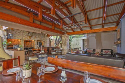 Restaurant, Afrique Boutique Hotel O R Tambo Boksburg in Boksburg