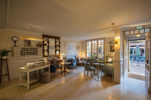 Hotel du Palais - image 11