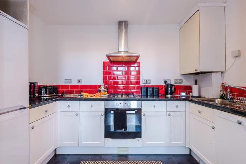 Private garden maisonette near city centre! Walking distance from Anfield, Liverpool (photo 5)