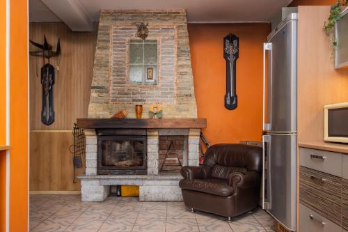 KOSMOS Guesthouse - Country house - Cottage - Quiet stretch by the sea and forest! in Turisalu
