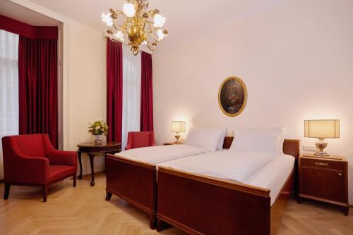 Superior Double Room image 5