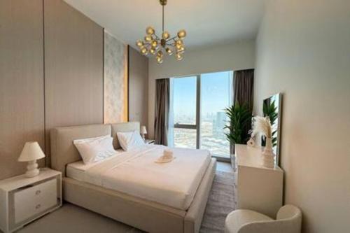 Direct Burj Khalifa Views Next to Dubai Mall - Luxury 2BR Heart of Downtown - Like Home, Dubai (photo 3)