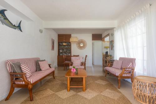 Quaint 2BDR beach apartment in a fishing village