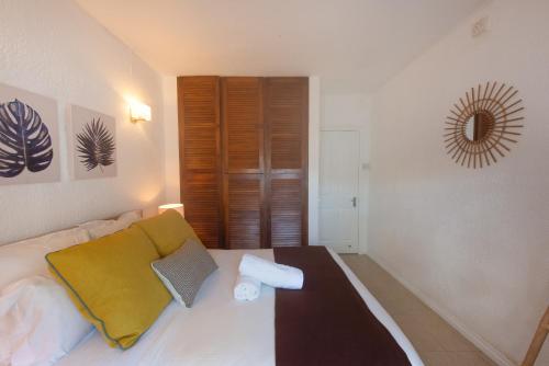 Quaint 2BDR beach apartment in a fishing village