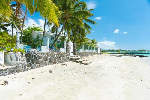 Quaint 2BDR beach apartment in a fishing village