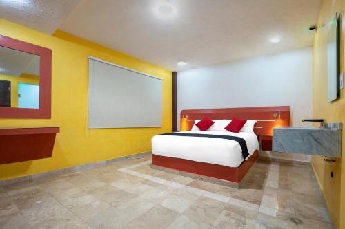 room detail thumbnail 1