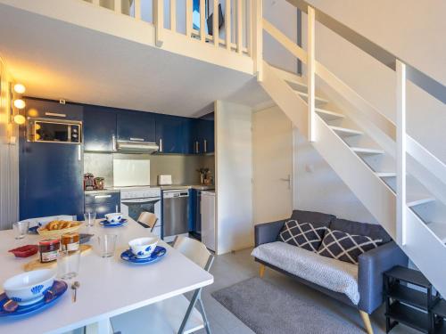 virtuve, Holiday Home Les Jardins de l'Ocean-38 by Interhome in Vaux Sur Mer mazpilsēta