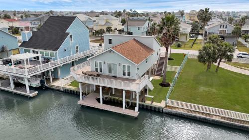Isle Be Back - Galveston