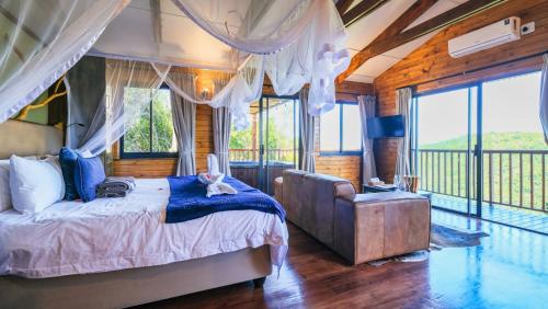 Teniqua Treetops in Karatara