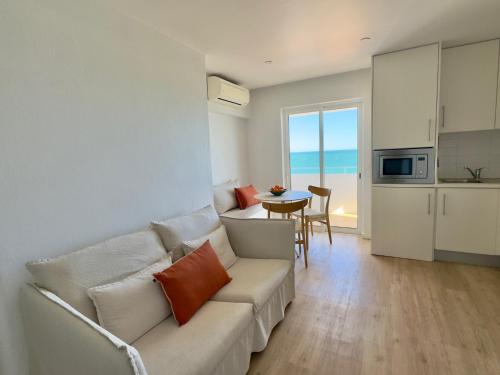 Apartamentos Rossio Mar - image 12