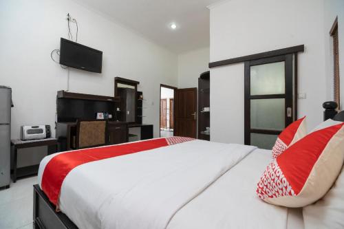Deluxe Double Room image 10