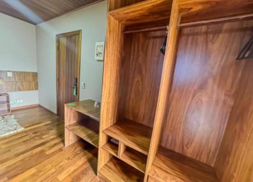 Master Suite with Hot Tub image 8