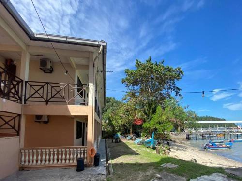 Surrounding environment, Capital O 91094 Hotel & Chalet Sportfishing in Teluk Bahang