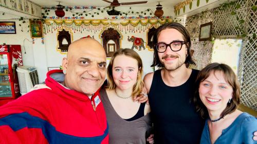 Hotel White House - A Family Homestay – Pushkar, GA