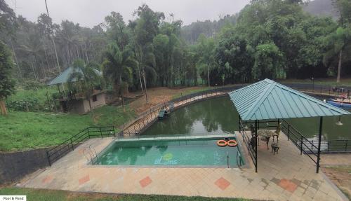 Kilátás, Stone Villa in Blooms Green Farm in Irulam