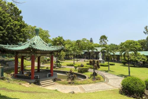 OYO 152 상코 콘도텔 - 직원 백신 접종 - 주변 명소