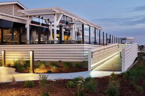 ทัศนียภาพภายนอกโรงแรม, DoubleTree by Hilton Hotel Berkeley Marina in เบิร์กลีย์ (CA)