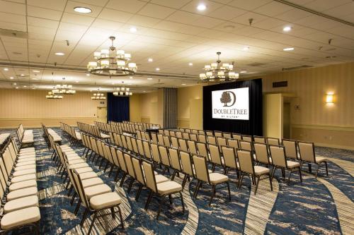 DoubleTree by Hilton Hotel Berkeley Marina DoubleTree by Hilton Hotel Berkeley Marina