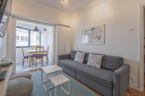 Arroios Central Apartment by Homing - image 12