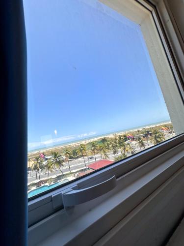 One-Bedroom Apartment with Sea View image 7