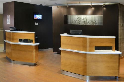 Courtyard by Marriott Dallas Plano Parkway at Preston Road in Plano, USA