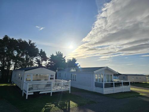 Зовнішній вигляд готелю, 3 Bed-Sleeps 8-Free Parking-5 Min to Beach in Дорноч
