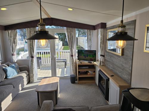 Зручності, 3 Bed-Sleeps 8-Free Parking-5 Min to Beach in Дорноч