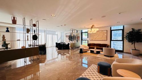 OYO HOME 1350 Premium 1-bed Apt Burj Crown, Dubai (foto 7)