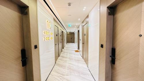 OYO 1292 Home Fully Furnished 1bed Apt @JVC - image 4