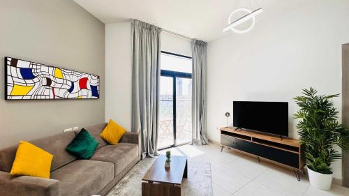 Modern 1-Bedroom La Perla Apartment JVC with Infinity Pool & Kids’ Zone, Dubaj (fotografie 8)
