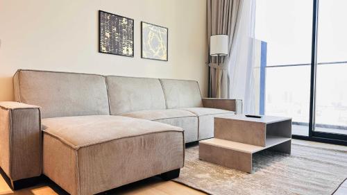 OYO HOME 1387 Premium 1bedroom Apartment - image 3